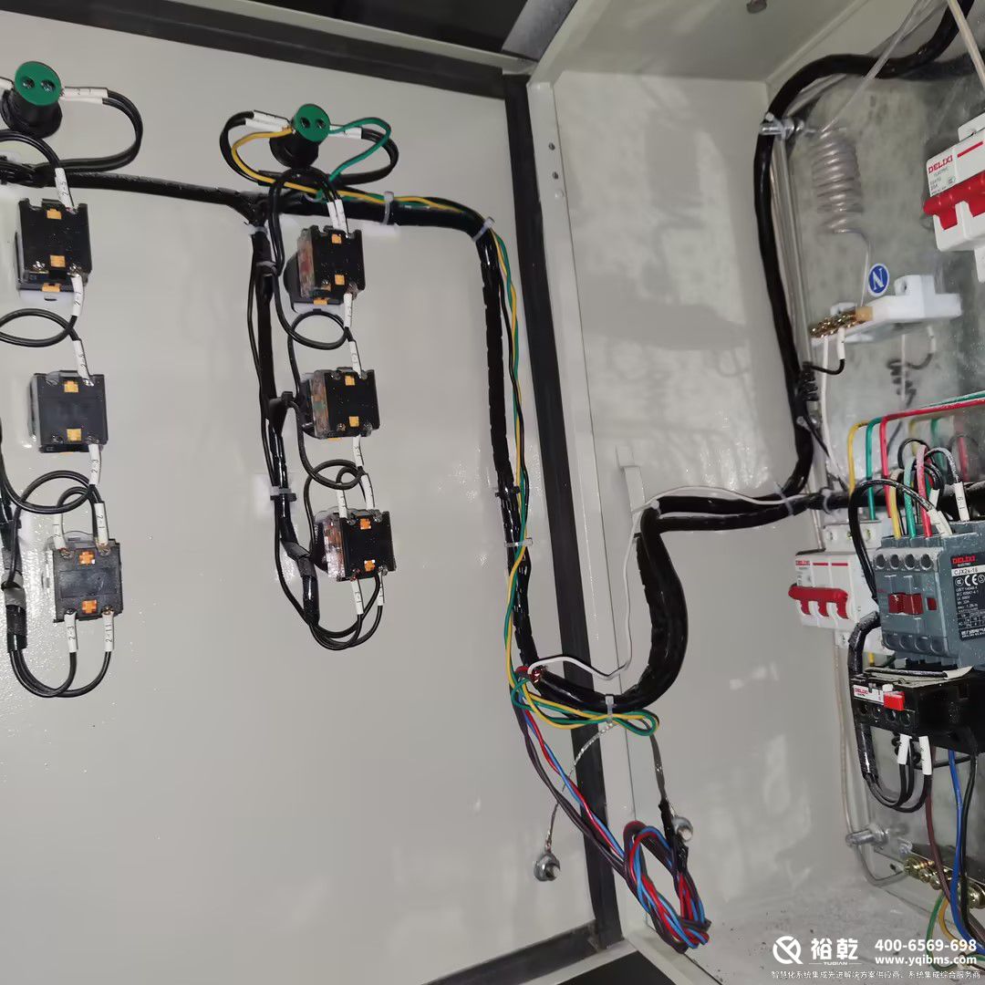 河北唐山豐南區(qū)銀豐中學(xué)能耗監(jiān)測系統(tǒng)(圖2) 5bf6a0100d2c8269f6ec0c8fbb74efcc.jpg